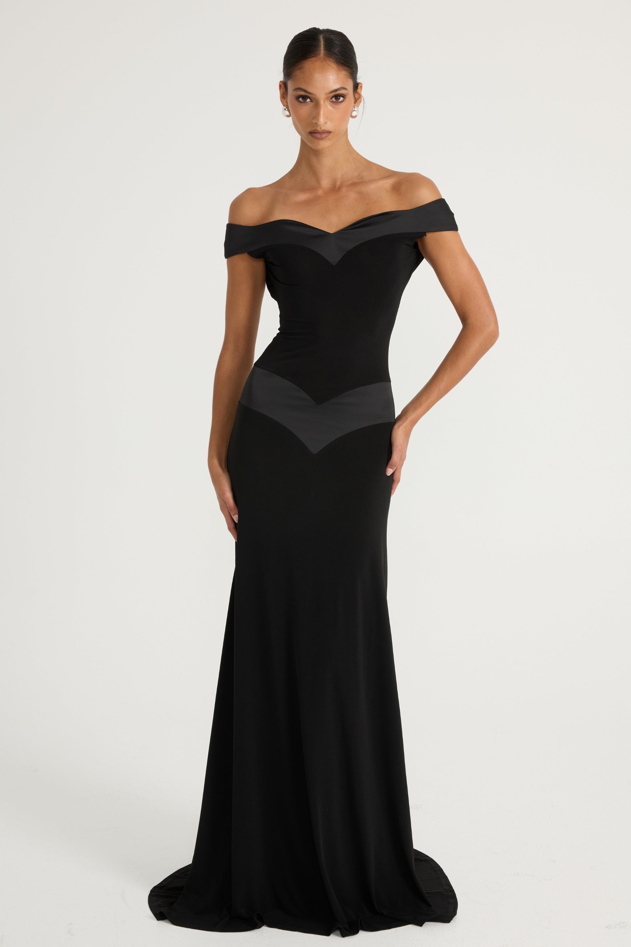 Octavia_Gown_Black_Lauren_PDP.jpg