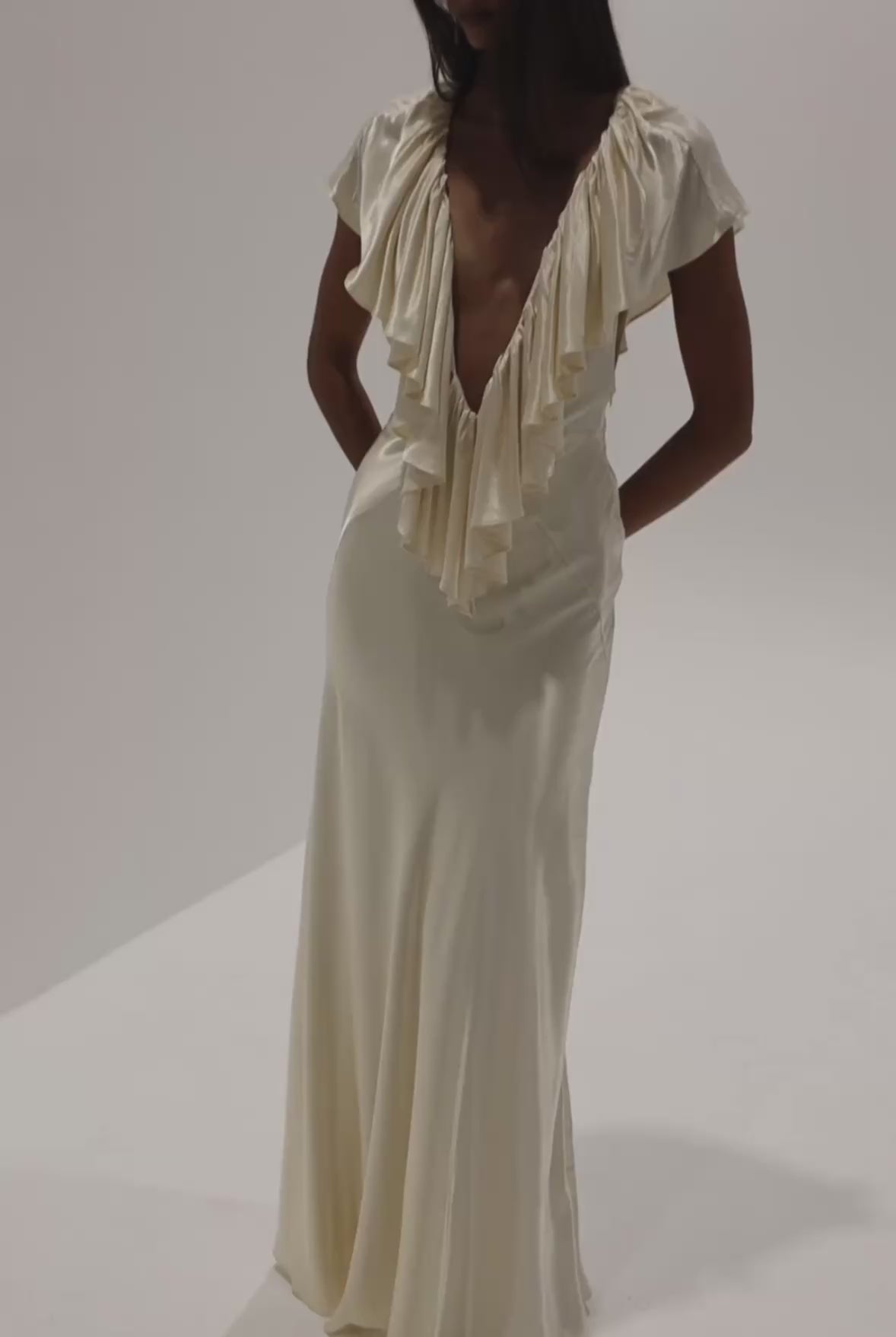 Clover Gown - Satin Cream